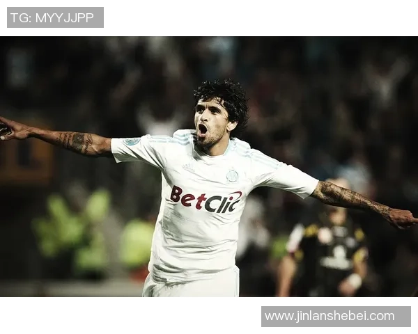 超高清4K足球球星动态壁纸全屏展示畅享足球魅力精彩瞬间